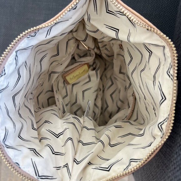 Fold-over Clutch or Shoulder Chain Handbag- color tan/black - Picture 5 of 6